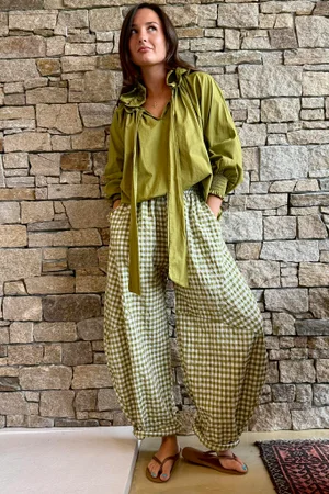 Nonni Gingham Classic Barrel Pant Olive